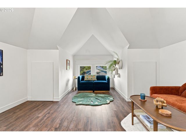 1523 Se 32ND Pl, Portland, OR 97214