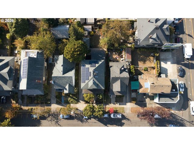 1523 Se 32ND Pl, Portland, OR 97214
