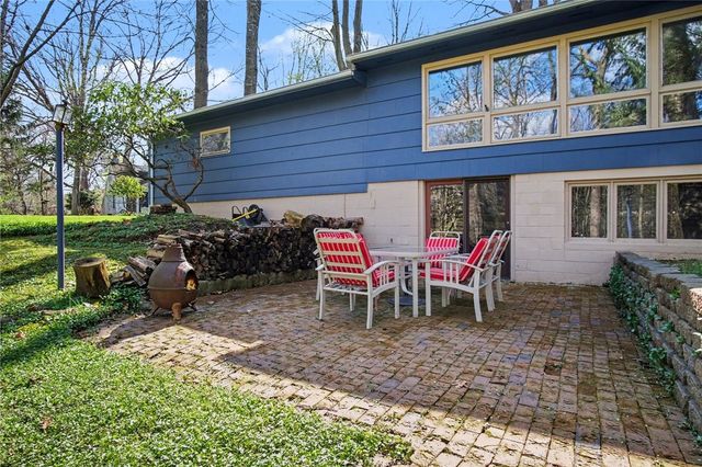 39 Hunters Run, Perinton, NY 14534