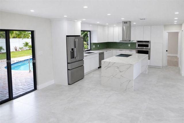 6020 NE 18th Terrace, Fort Lauderdale, FL 33308