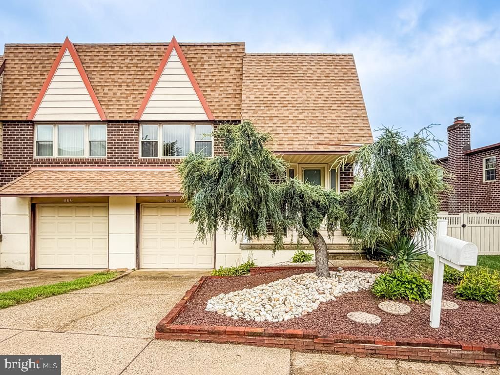 15154 KALLASTE DR, PHILADELPHIA, PA 19116 — exterior