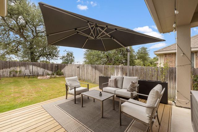 220 Castlefields ST, Hutto, TX 78634