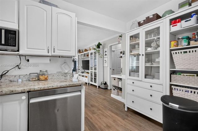 2315 Johnson St, Hollywood, FL 33020