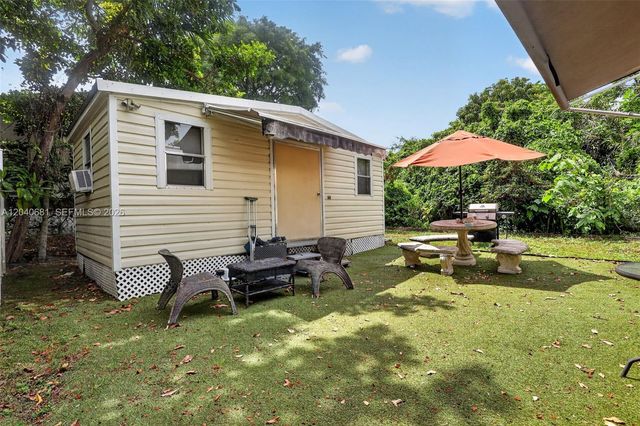 2315 Johnson St, Hollywood, FL 33020