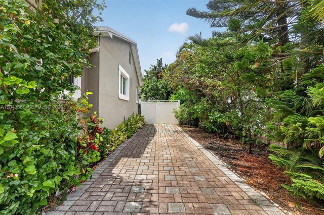 2315 Johnson St, Hollywood, FL 33020