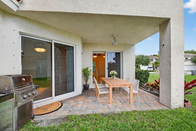 738 Perdido Heights Drive, West Palm Beach, FL 33413