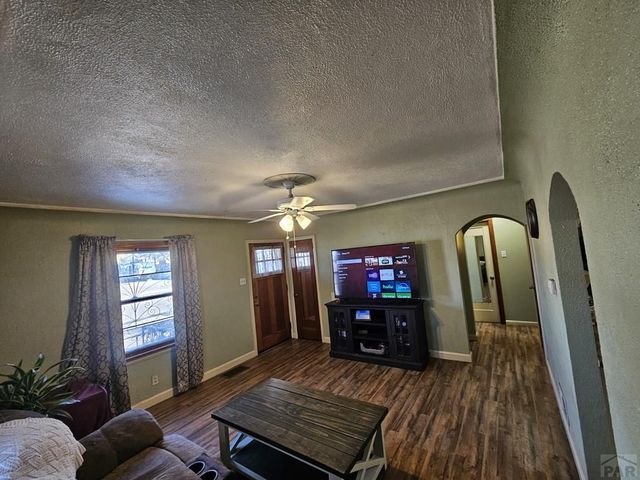 1222 E 3rd St, Pueblo, CO 81001
