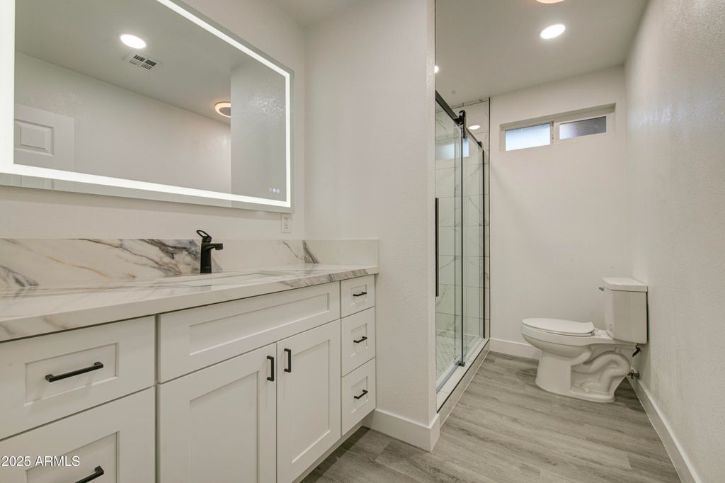 Image 32 of property listing at 314 W Monterosa Street, Phoenix, AZ 85013