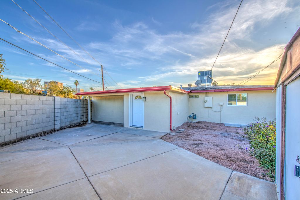 Image 38 of property listing at 314 W Monterosa Street, Phoenix, AZ 85013