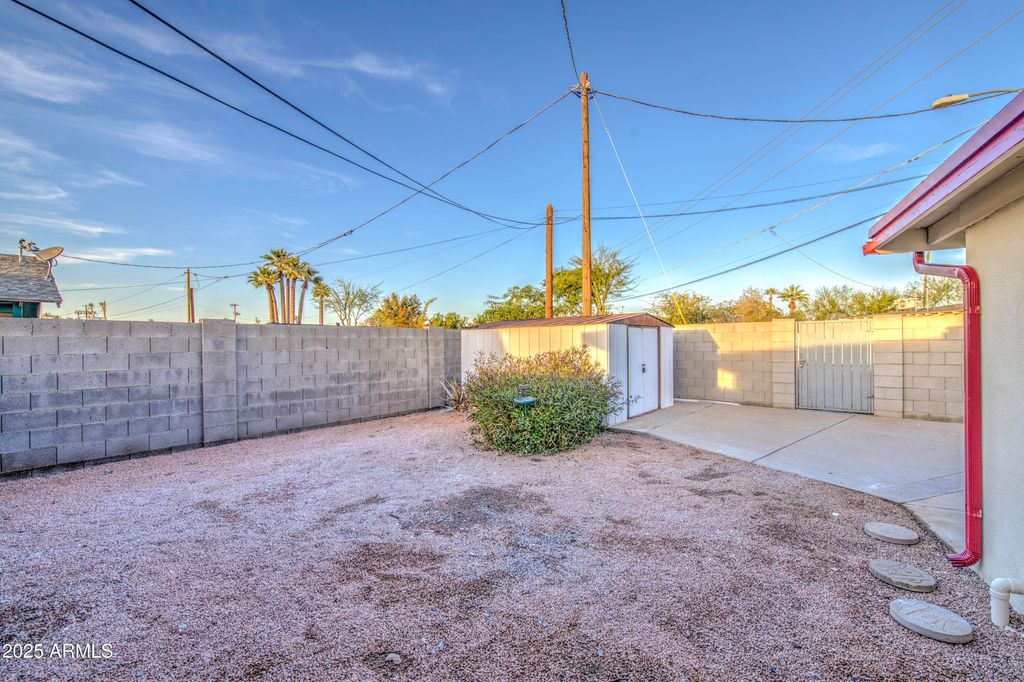 Image 40 of property listing at 314 W Monterosa Street, Phoenix, AZ 85013
