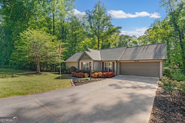 209 Farmington Trace, Carrollton, GA 30116