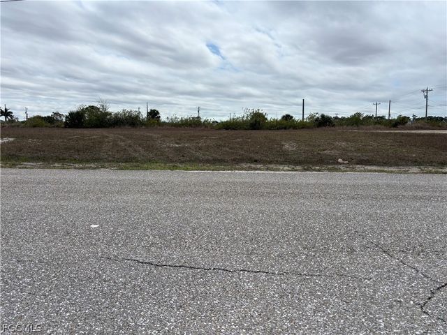 2320 NW 25th TER, Cape Coral, FL 33993