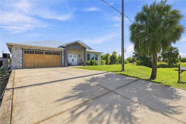 3400 Coquina LN, St. James City, FL 33956