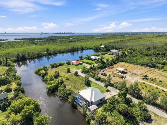 3400 Coquina LN, St. James City, FL 33956