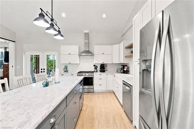 3400 Coquina LN, St. James City, FL 33956