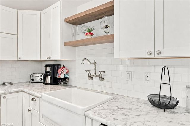 3400 Coquina LN, St. James City, FL 33956