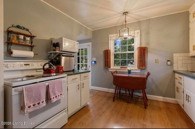4224 Churchill Rd, Louisville, KY 40207