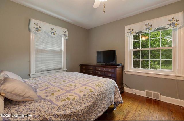 4224 Churchill Rd, Louisville, KY 40207