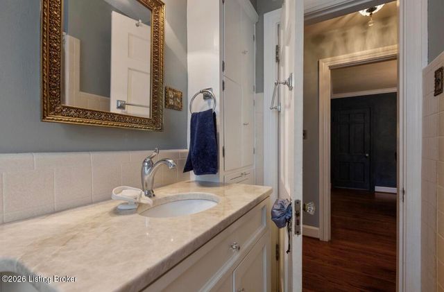 4224 Churchill Rd, Louisville, KY 40207