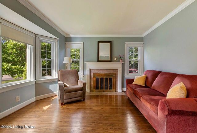 4224 Churchill Rd, Louisville, KY 40207