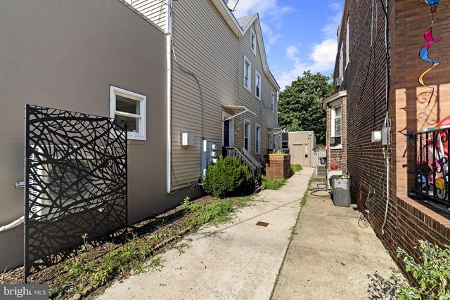 112 N BROADWAY, Gloucester City, NJ 08030