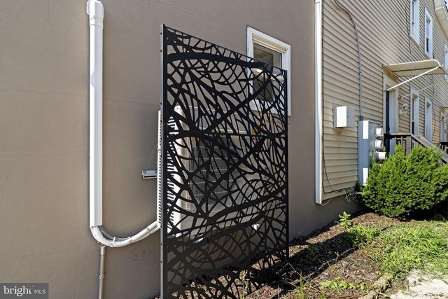 112 N BROADWAY, Gloucester City, NJ 08030