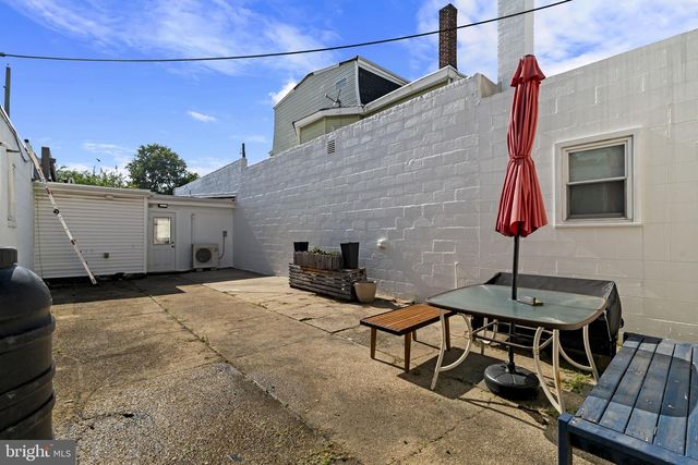 112 N BROADWAY, Gloucester City, NJ 08030