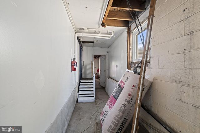 112 N BROADWAY, Gloucester City, NJ 08030