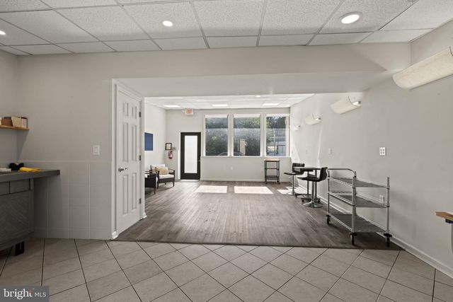 112 N BROADWAY, Gloucester City, NJ 08030