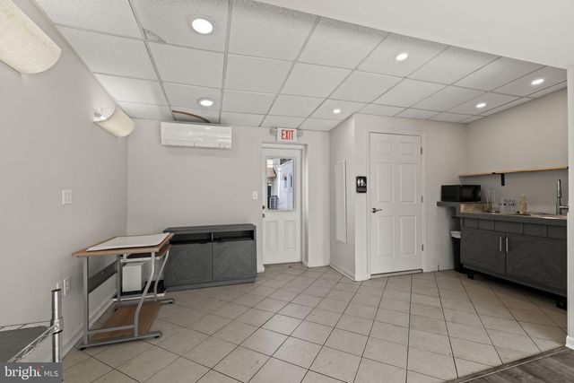 112 N BROADWAY, Gloucester City, NJ 08030