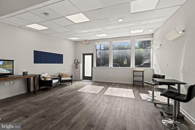 112 N BROADWAY, Gloucester City, NJ 08030