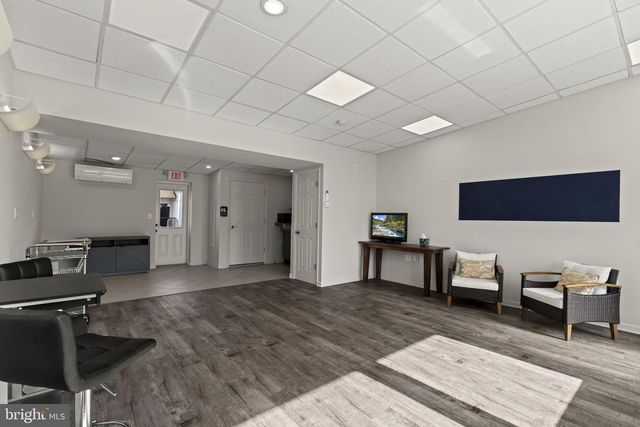 112 N BROADWAY, Gloucester City, NJ 08030