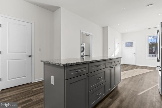 719 60TH PL, Capitol Heights, MD 20743