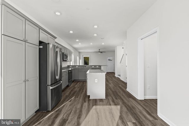 719 60TH PL, Capitol Heights, MD 20743