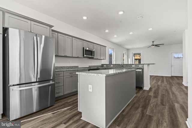 719 60TH PL, Capitol Heights, MD 20743