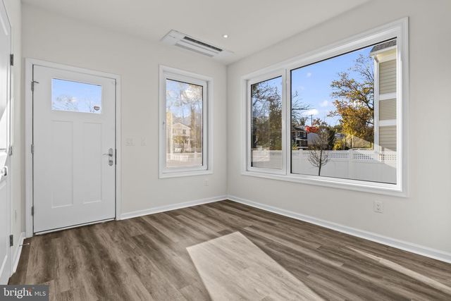 719 60TH PL, Capitol Heights, MD 20743