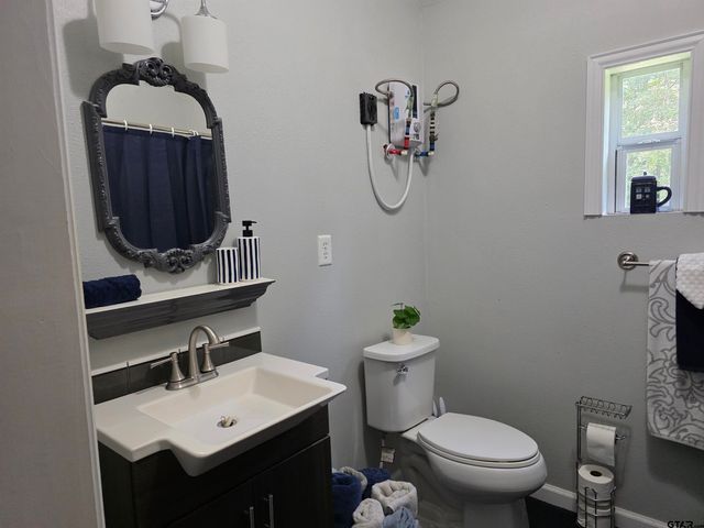6170 N Hwy 271, Mount Pleasant, TX 75455
