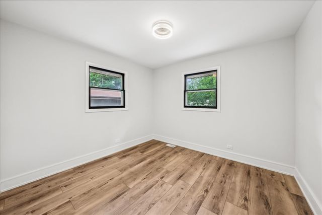 9802 W Oak Forest Drive, Beach Park, IL 60099