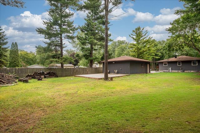 9802 W Oak Forest Drive, Beach Park, IL 60099