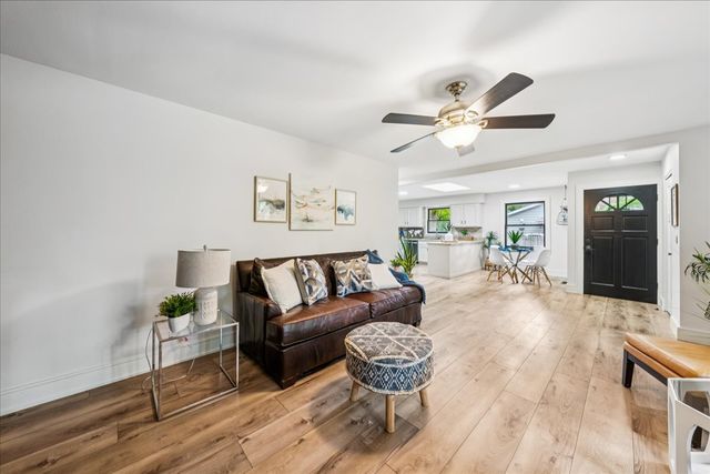 9802 W Oak Forest Drive, Beach Park, IL 60099