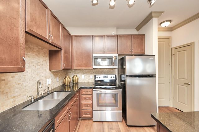 6363 San Felipe Street 223, Houston, TX 77057