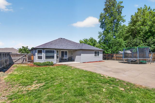 1397 Larson Creek Drive, Medford, OR 97504