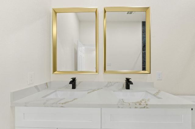 107 County Road 3372, Cleveland, TX 77327