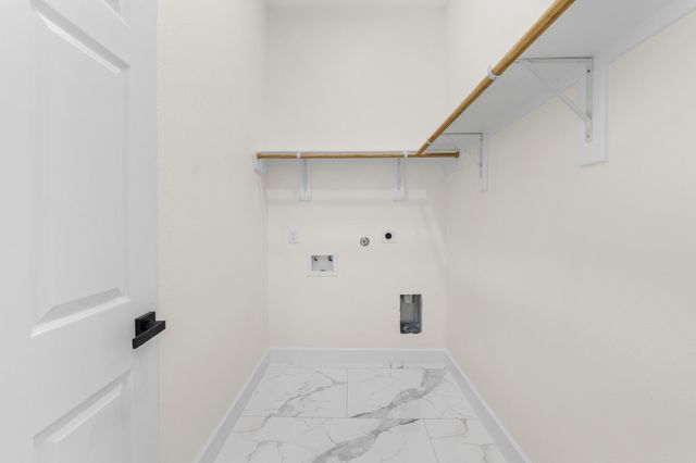 107 County Road 3372, Cleveland, TX 77327