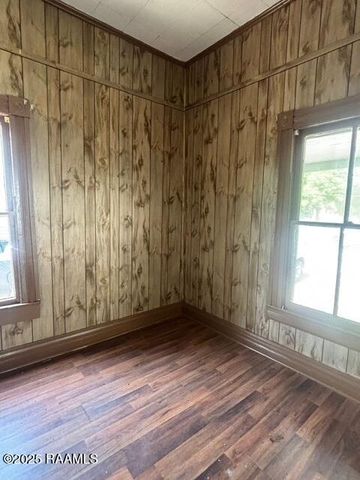 702 NE Evangeline Thwy, Lafayette, LA 70501