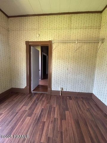 702 NE Evangeline Thwy, Lafayette, LA 70501