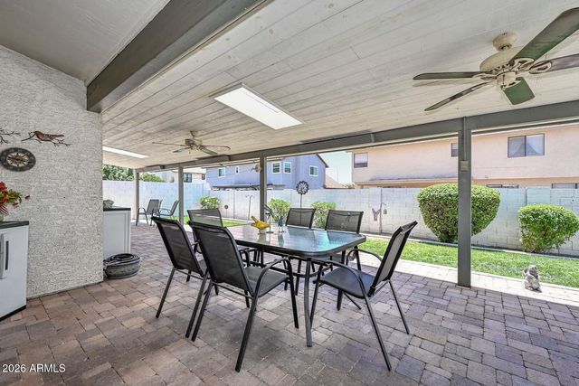 7637 W DREYFUS Drive, Peoria, AZ 85381