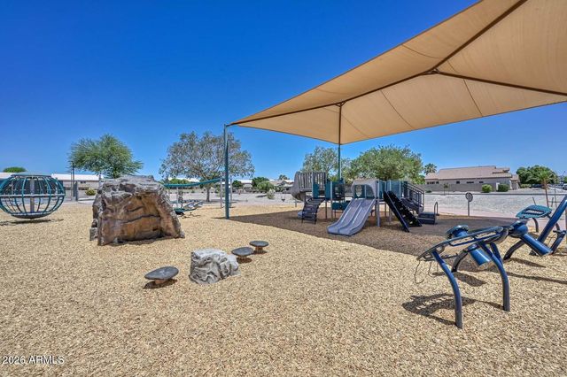 7637 W DREYFUS Drive, Peoria, AZ 85381