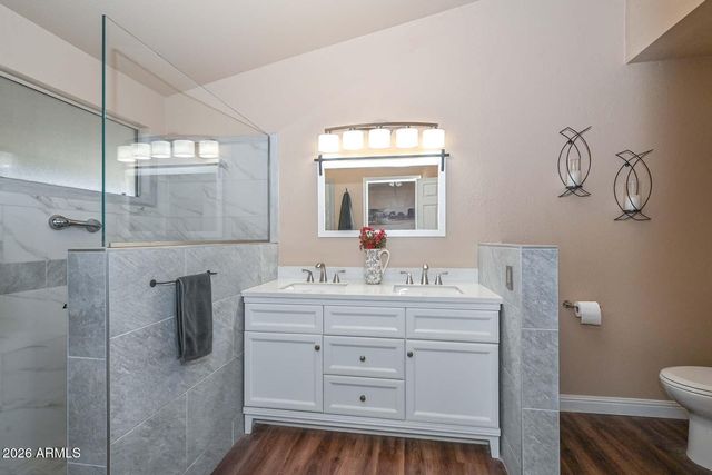 7637 W DREYFUS Drive, Peoria, AZ 85381