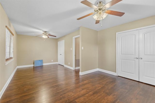 3703 Mcknight Rd, Bridge City, TX 77611